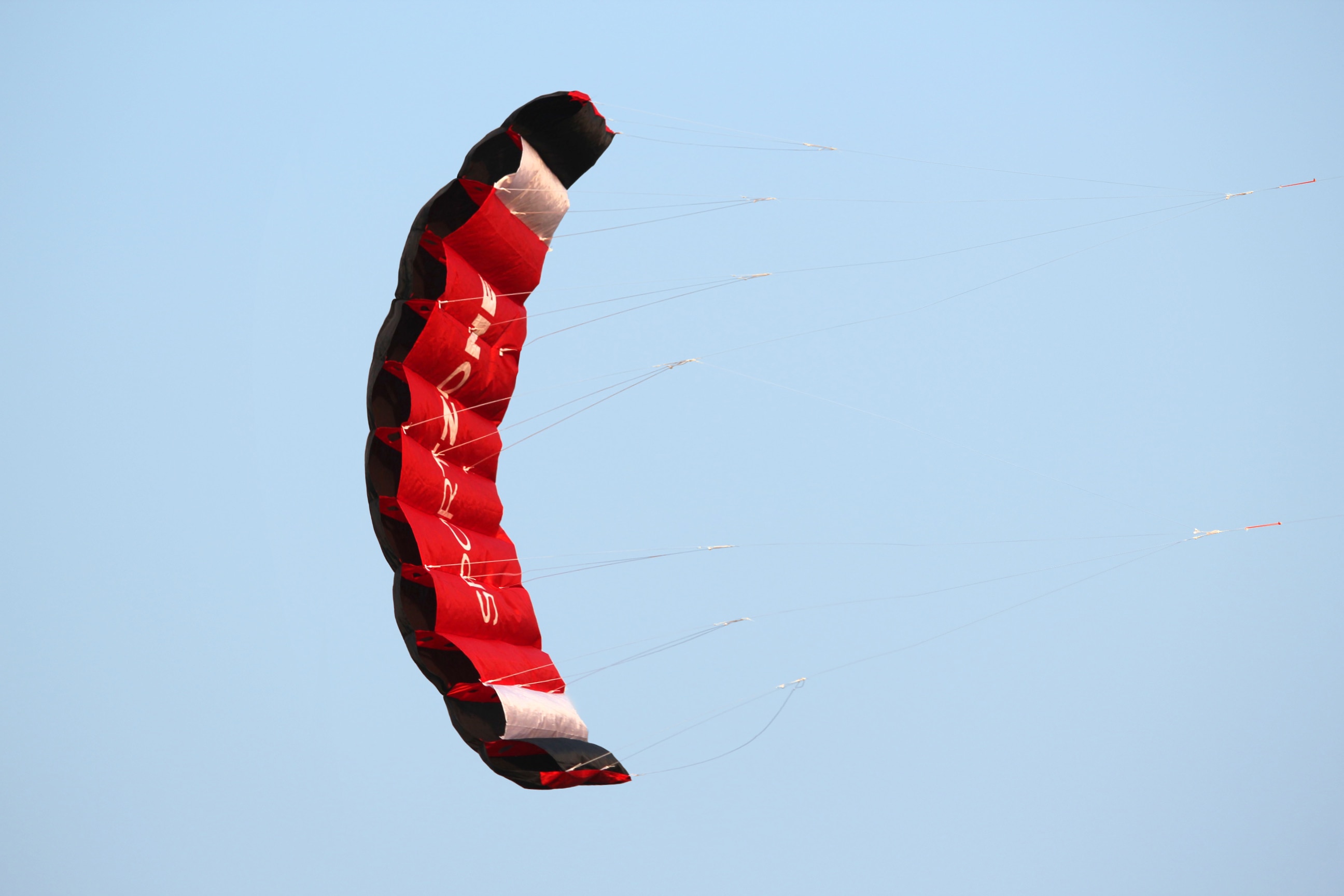 Kite Boarding 1.8m Dual Line Power Parafoil Kites - Perfect for Stunt Kite Enthusiasts