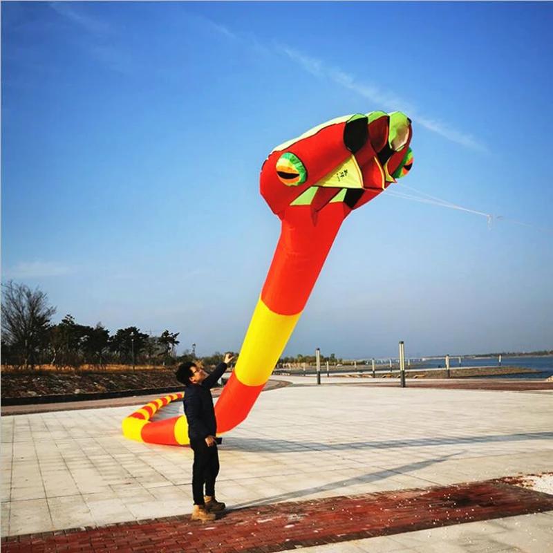 Inflatable Snake Kite - Large 60m Soft Kite with Nylon Ripstop, Alien Design, and Octopus Tail - Perfect for Outdoor Fun and Adventure