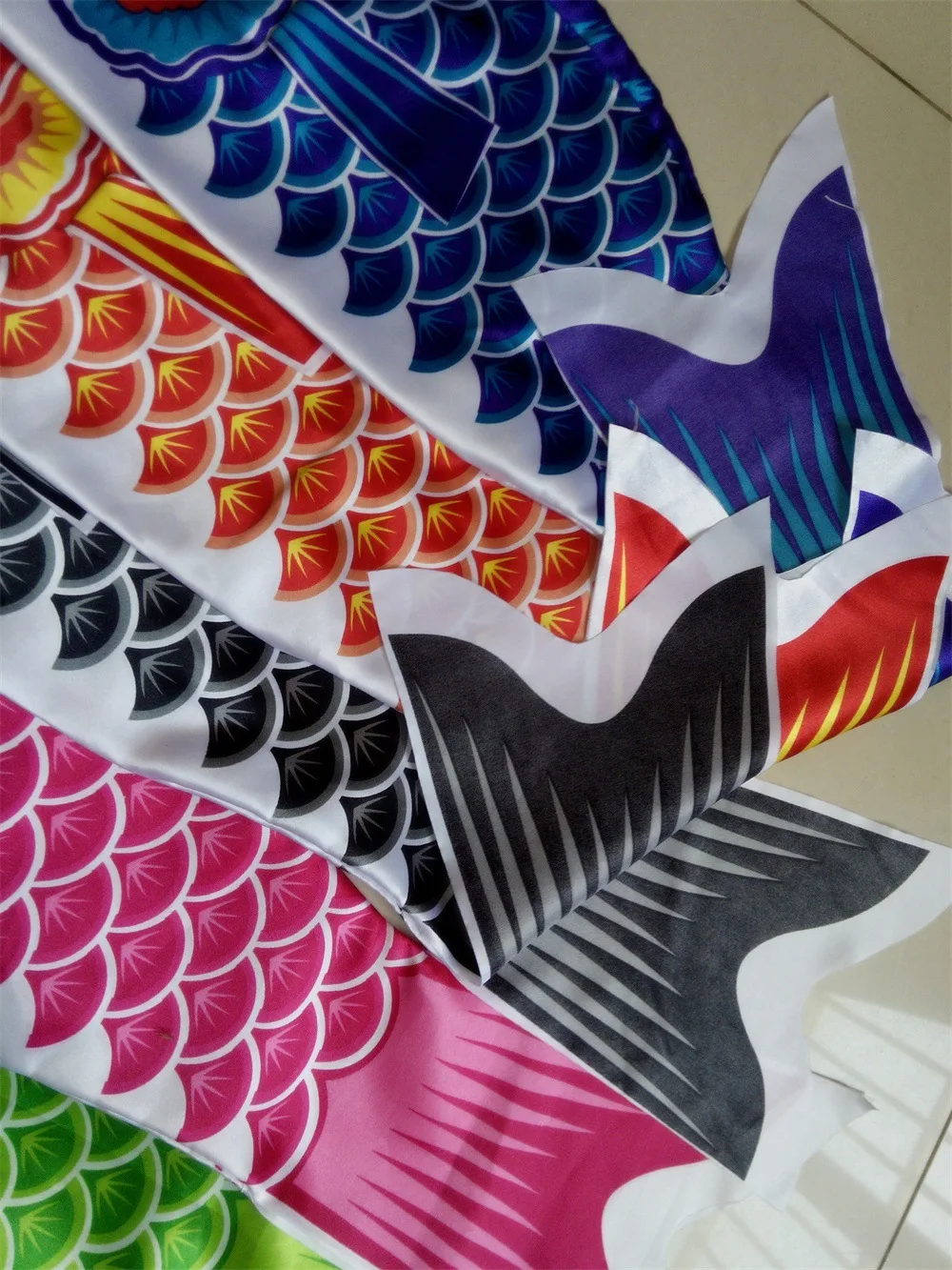 Colorful Fish Flag Hanging Outdoor Toy - Koi Nobori Carp Wind Socks, 40/70/100CM Fish Kite for Kids - Koinobori Inspired Fun